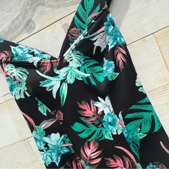 Guess black sleeveless floral a line dress ❤️ - Picture 4 of 8